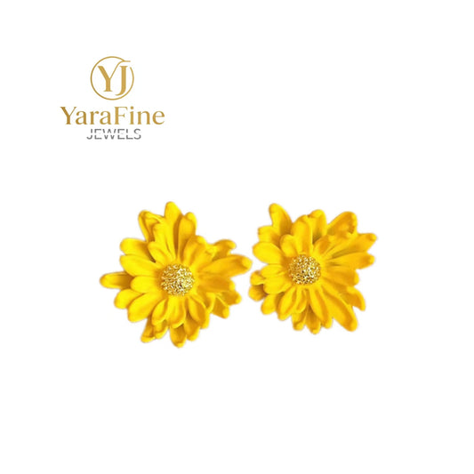 Blooming Daisy Stud Earrings