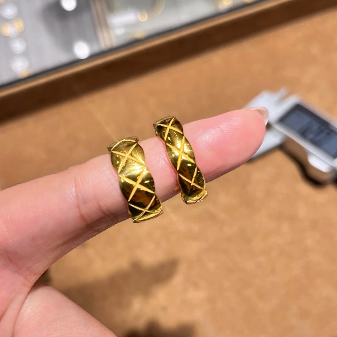 18K Quilted Ring