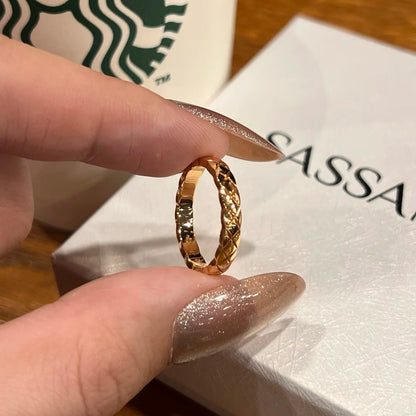 18K Quilted Ring
