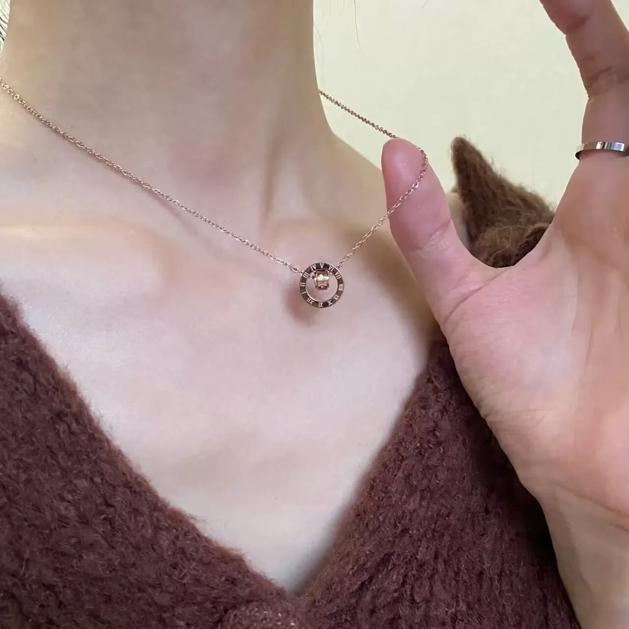 RomaDuo Pendant Necklace